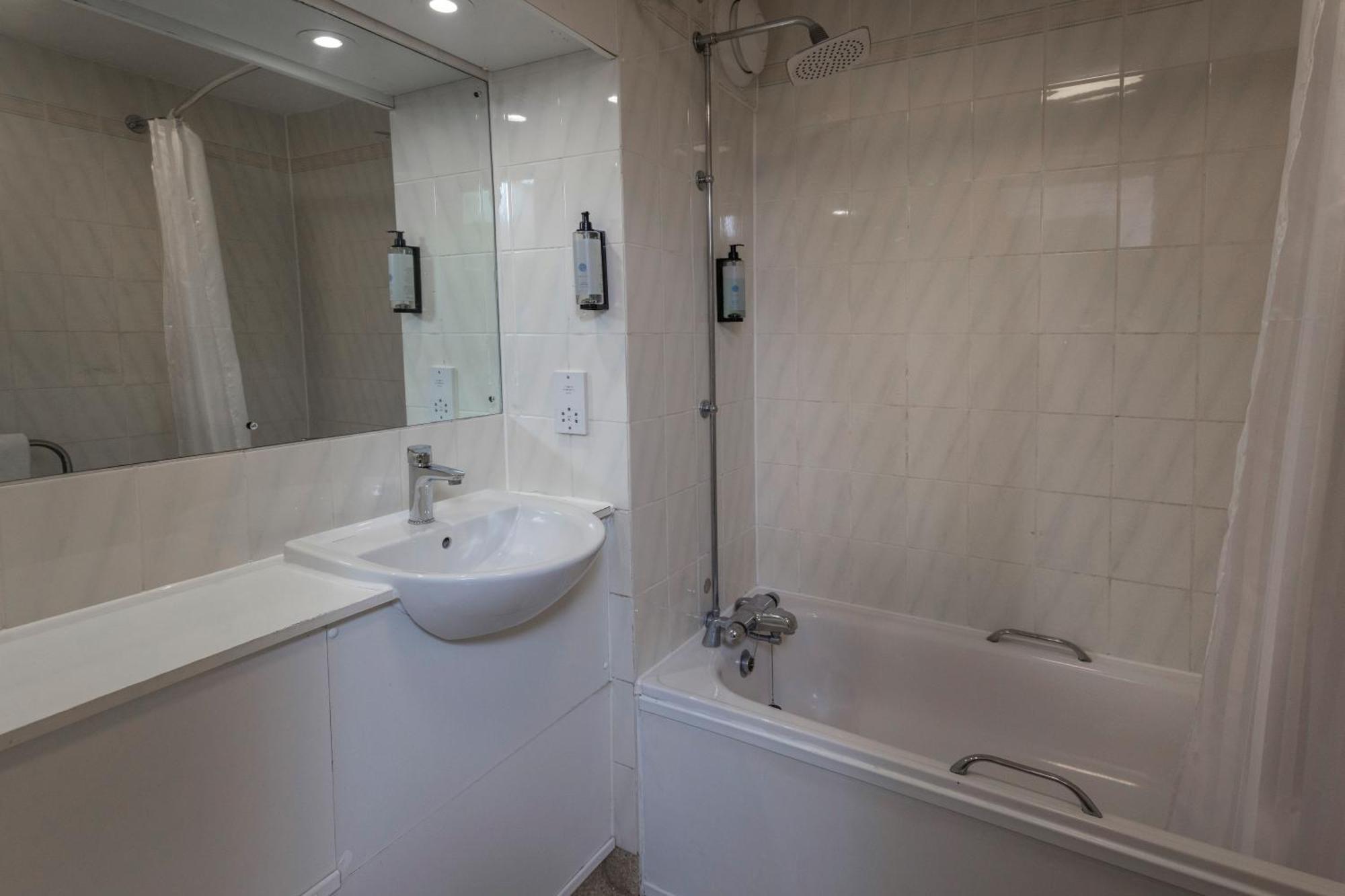 Casa Mere Manchester Airport, Knutsford, Sure Collection By Best Western Ngoại thất bức ảnh