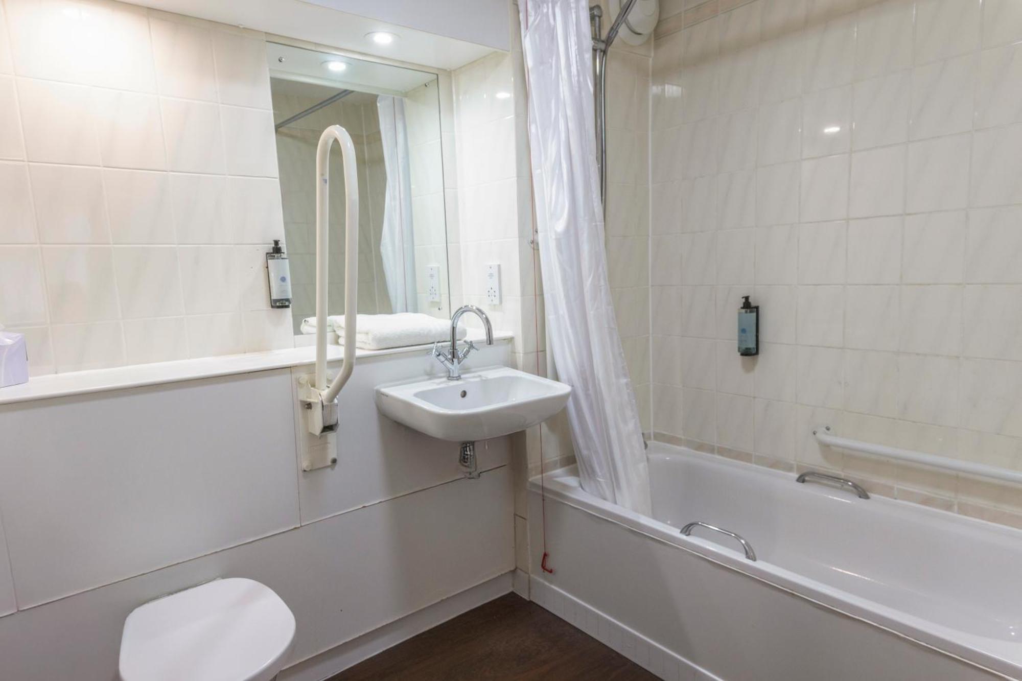 Casa Mere Manchester Airport, Knutsford, Sure Collection By Best Western Ngoại thất bức ảnh